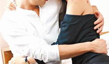 美女接吻视频,美女接吻视频幕后故事揭秘