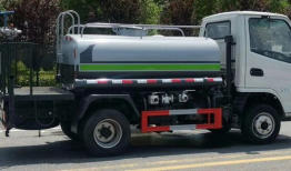 洒水车视频,洒水车守护城市清新